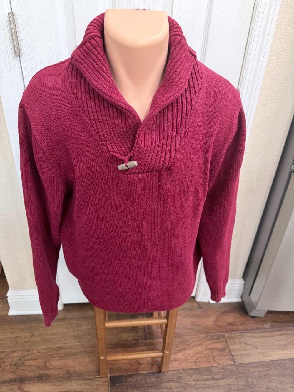 British Khaki Men’s L Burgundy 100% Cotton Shawl Collar Toggle Sweater
